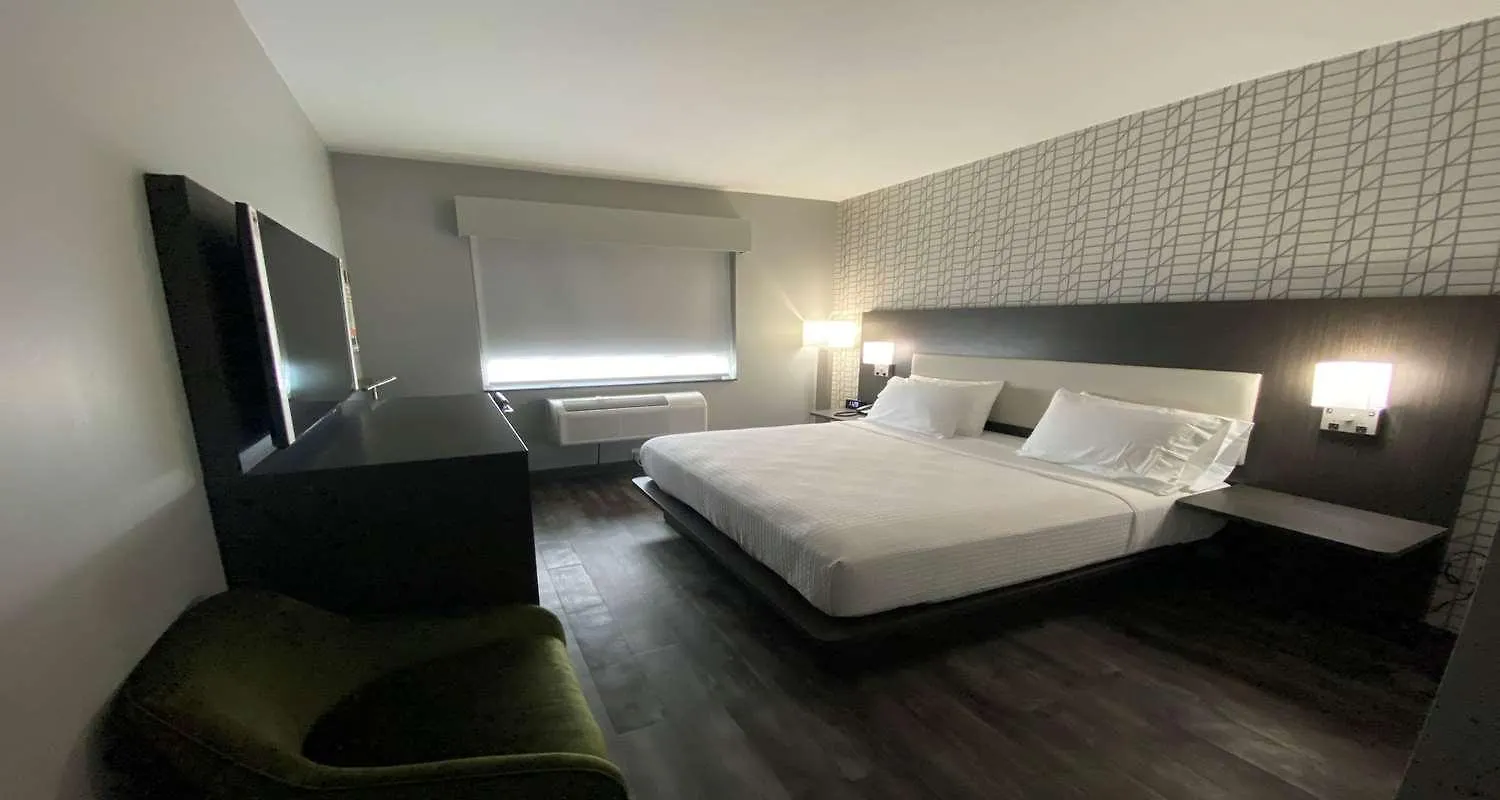 Best Western Plus City Line Hotel New York